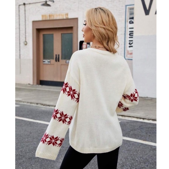 Bell Sleeve Crew Neck Snowflake Embroidered Knit Sweater - Picture 3 of 5